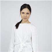 Avvocato specializzato in diritto civile con particolare attenzione al diritto di famiglia impartisce lezioni a studenti